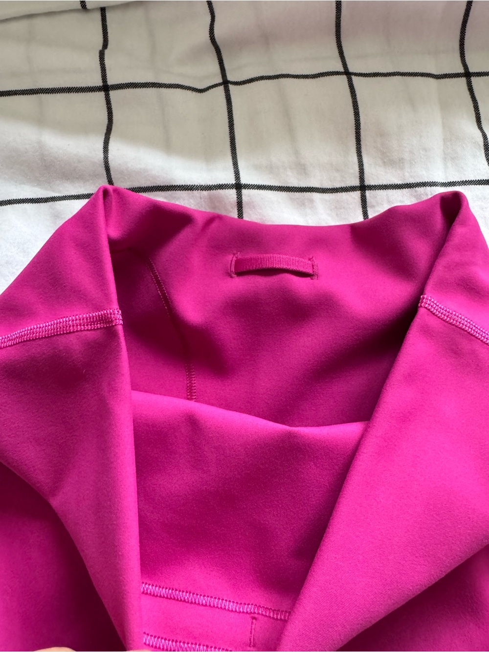 Lululemon Wunder Train High Rise Short 8" Size 6 Ripened Raspberry - Picture 7 of 12